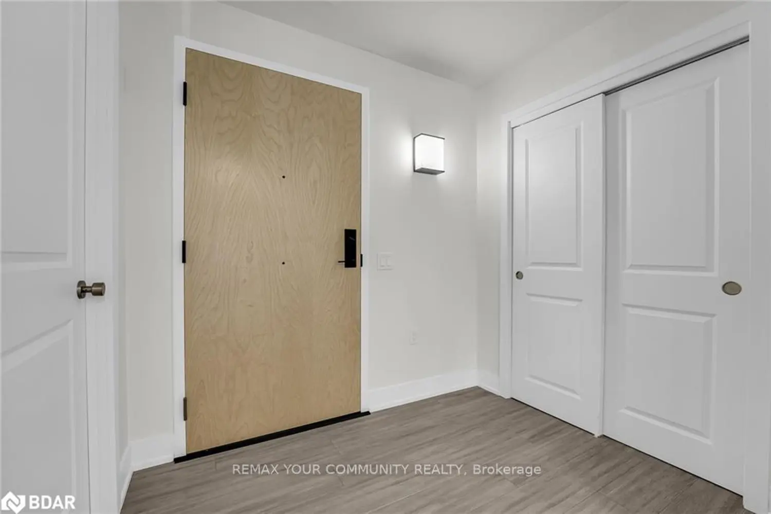 Additional image 2 of 121 Mary Street 211