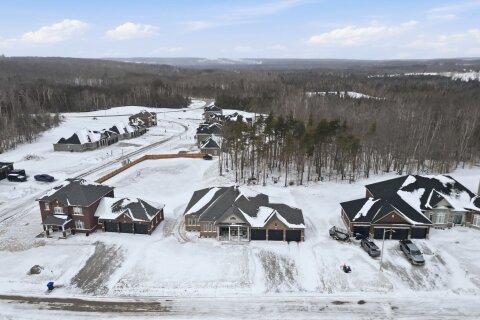 Additional image 8 of 4 Forest Heights Court, Oro-medonte, ON, L0L 2E0