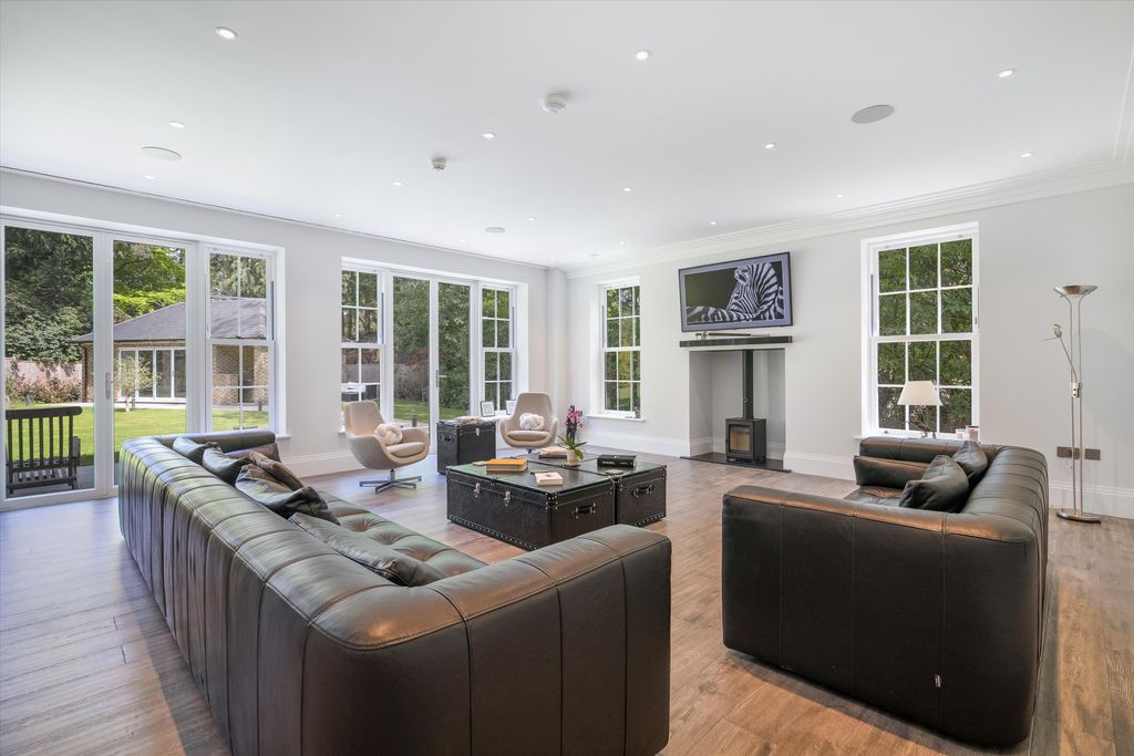 Additional image 7 of 6 bed detached house for saleHorsegate Ride, Ascot, Berkshire SL5