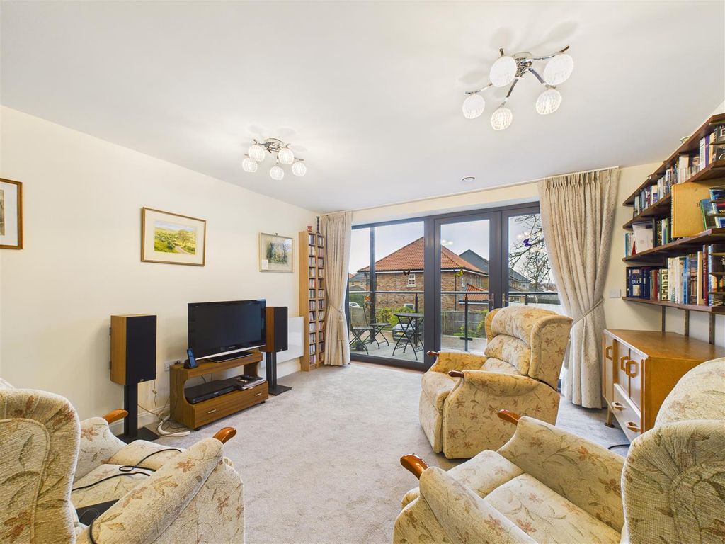 Additional image 4 of 2 bed flat for saleStapleton Court, Waller Grove, Swanland HU14