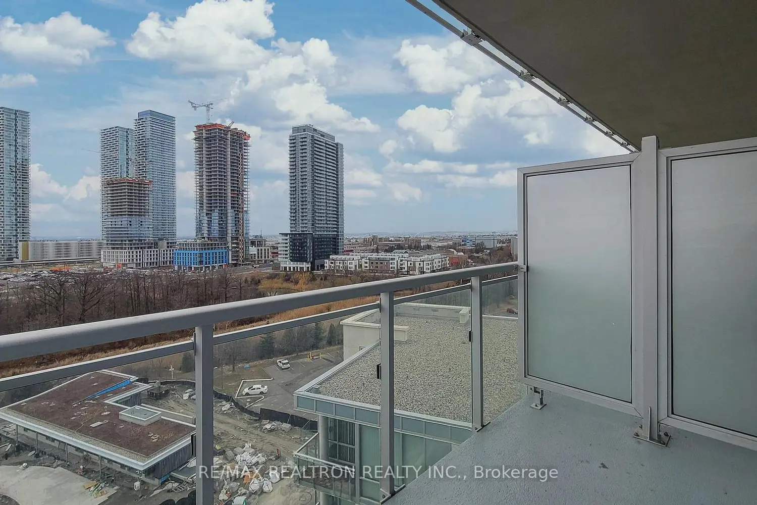 Additional image 15 of 2916 Highway 7 Road 904