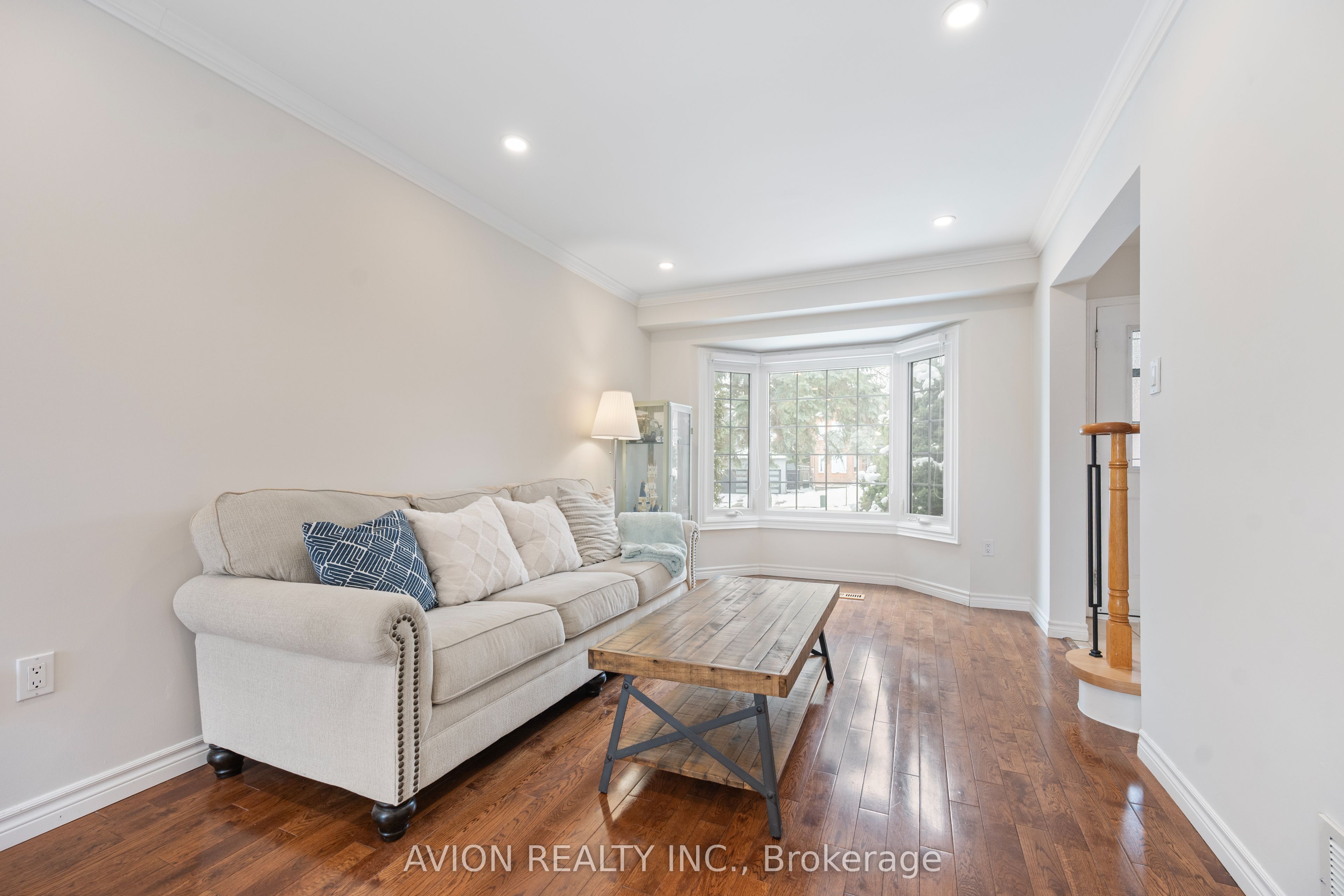 Additional image 4 of 1608 Dellbrook Avenue, Pickering, ON, L1X 2M7