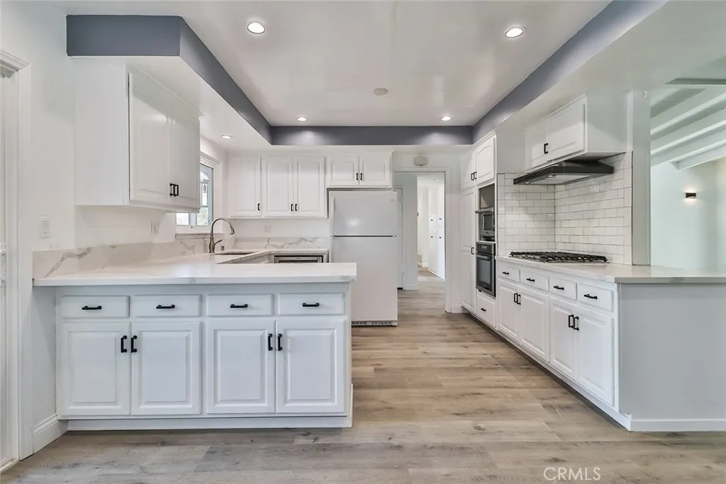 Additional image 15 of 23540 Kivik St, Woodland Hills, CA 91367