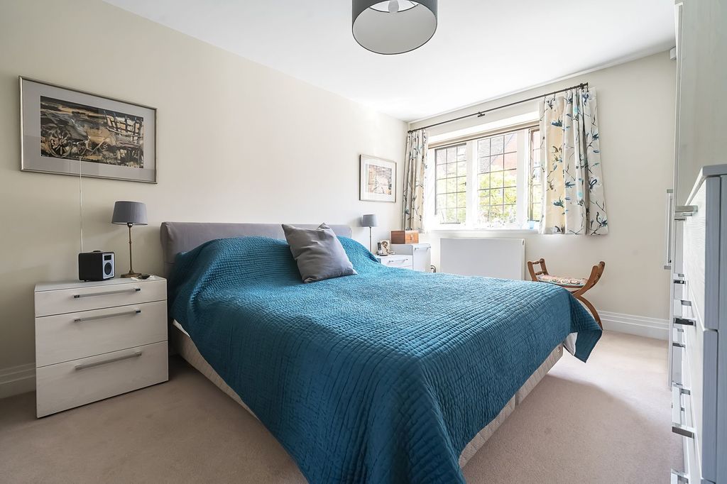 Additional image 12 of 2 bed flat for saleKings Drive, Midhurst GU29