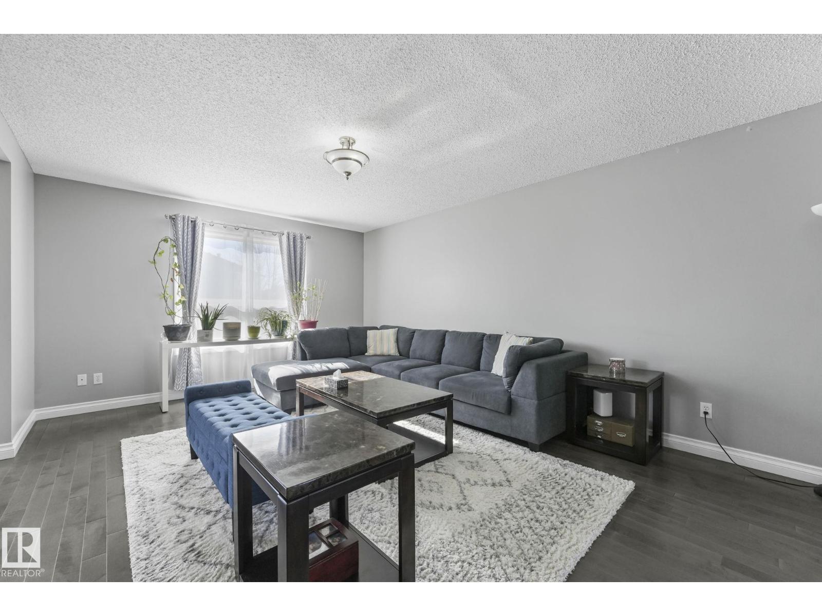 Additional image 4 of 3504 21 Street NW, Edmonton, AB, T6T1W3