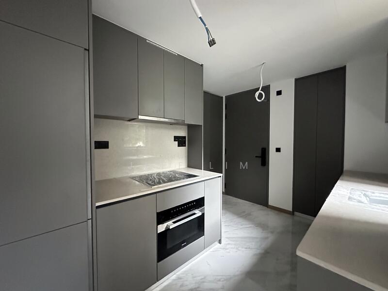 Additional image 9 of 173 Chin Swee Road