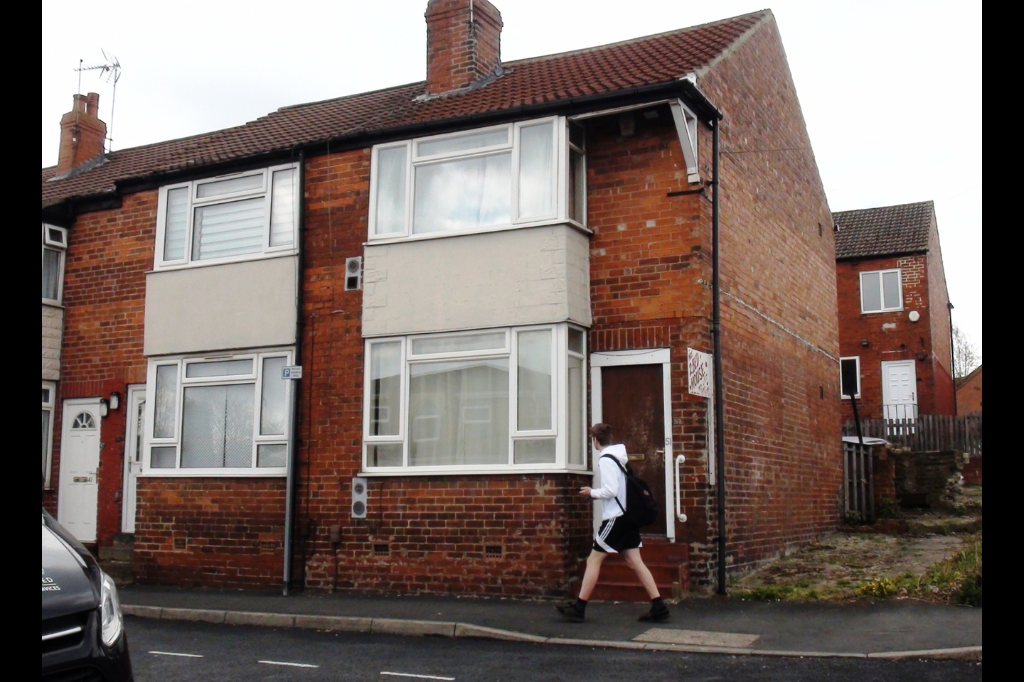 2 Bed End Terrace, Craven Road, LS6, N1 7GU