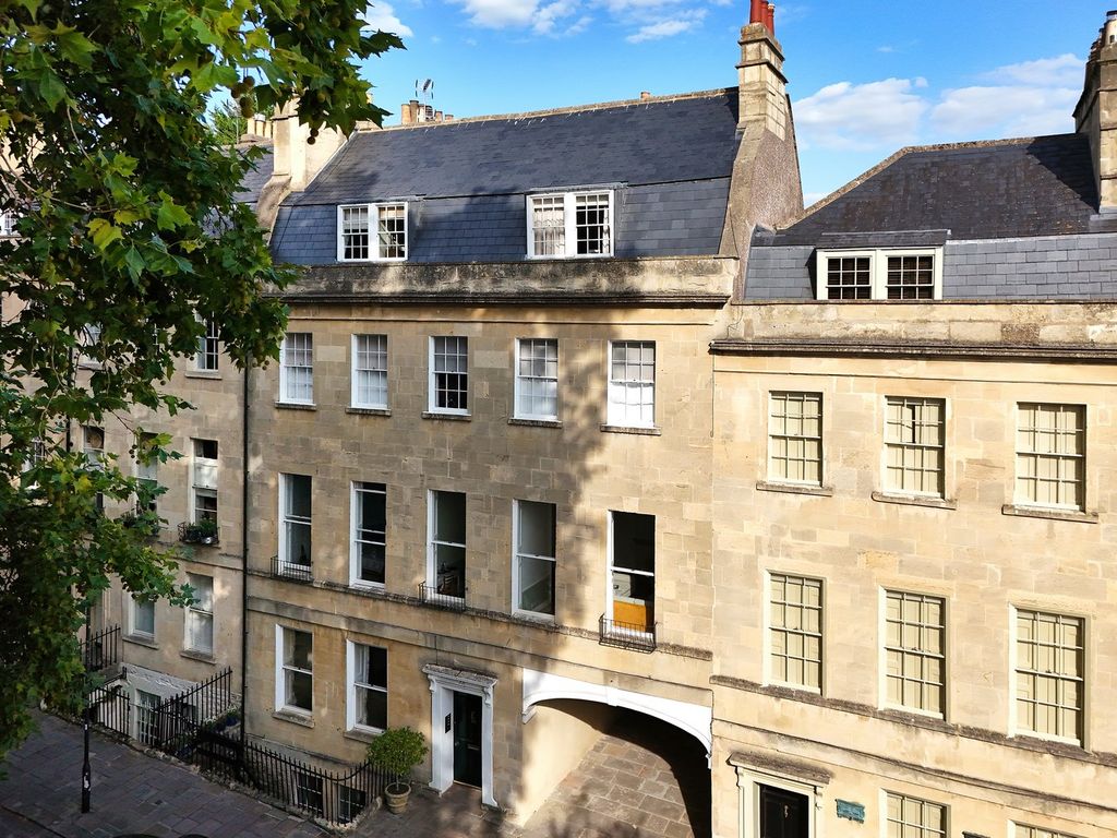 3 bed flat for saleSt James's Square, Bath BA1