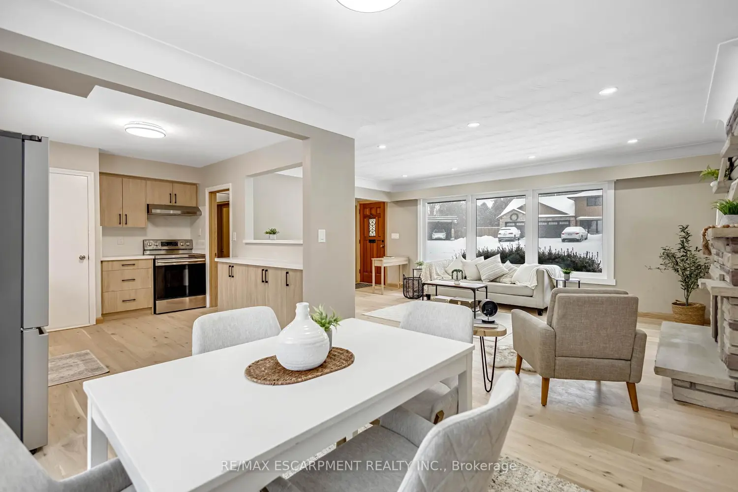 Additional image 8 of 626 Iroquois Avenue