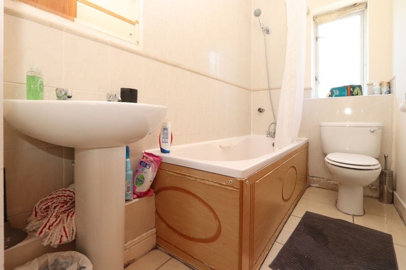 Additional image 4 of Room in a Shared Flat, Jamaica St, E1, N1 7GU