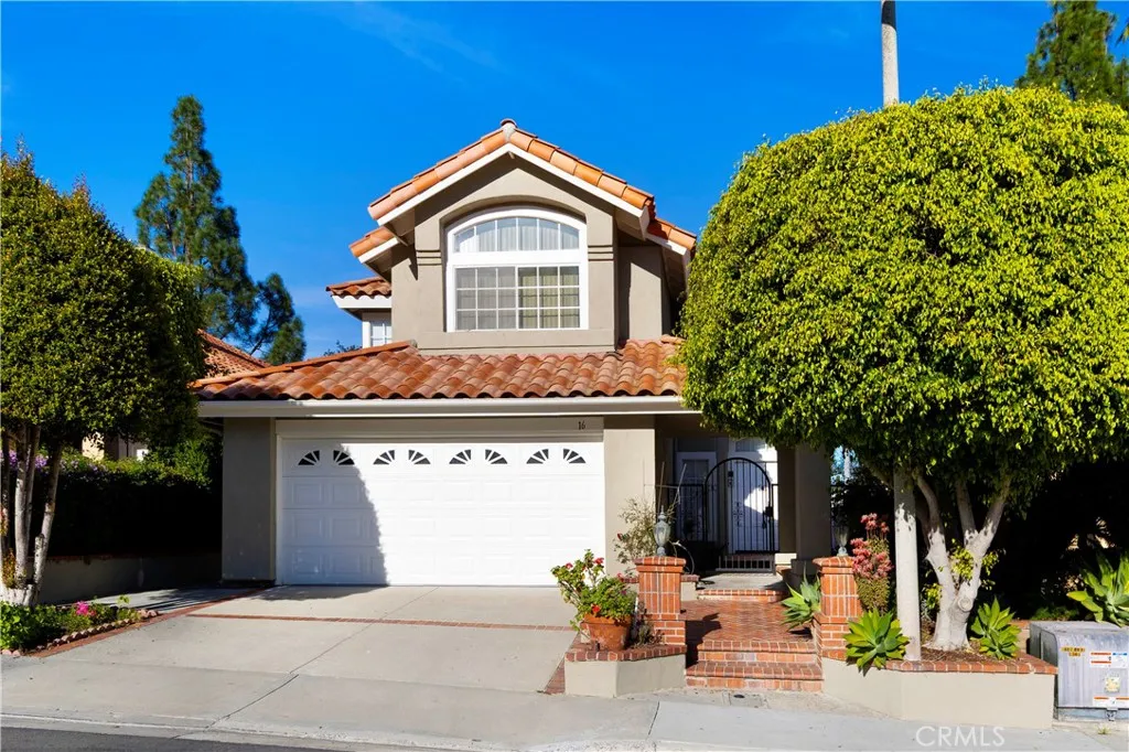16 Tierra Vis, Laguna Hills, CA 92653