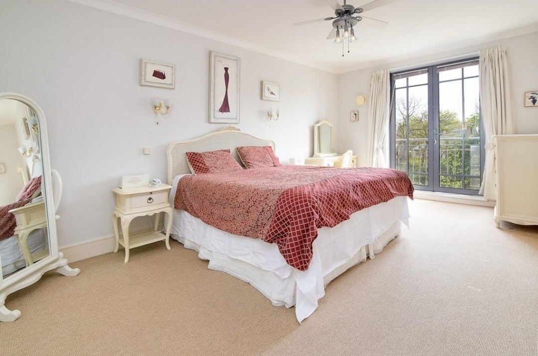 Additional image 10 of 3 Bed Flat, St. James Place, B15, N1 7GU