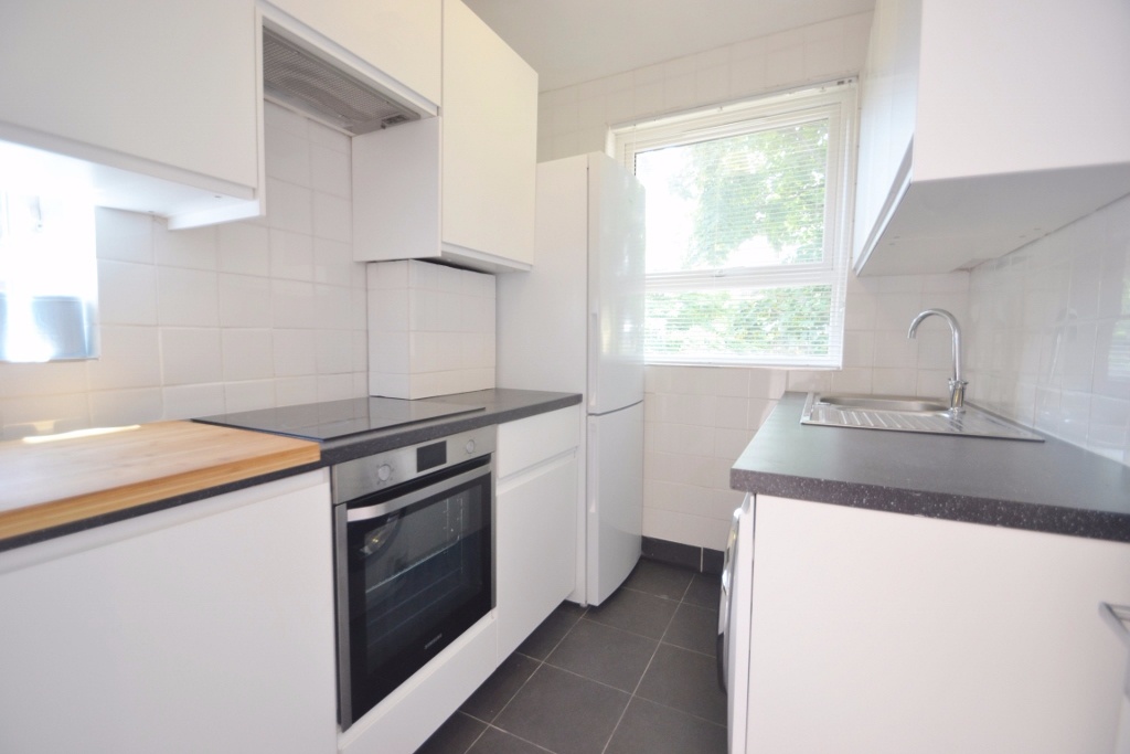 Additional image 6 of 2 Bed Flat, Buller Close, SE15, N1 7GU