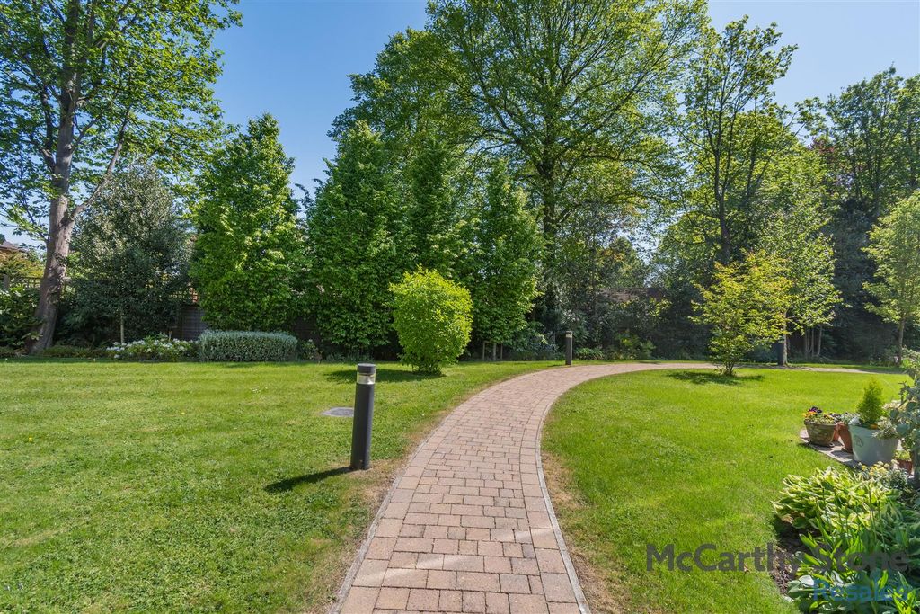 Additional image 24 of 2 bed flat for saleStapleton Court, Waller Grove, Swanland HU14