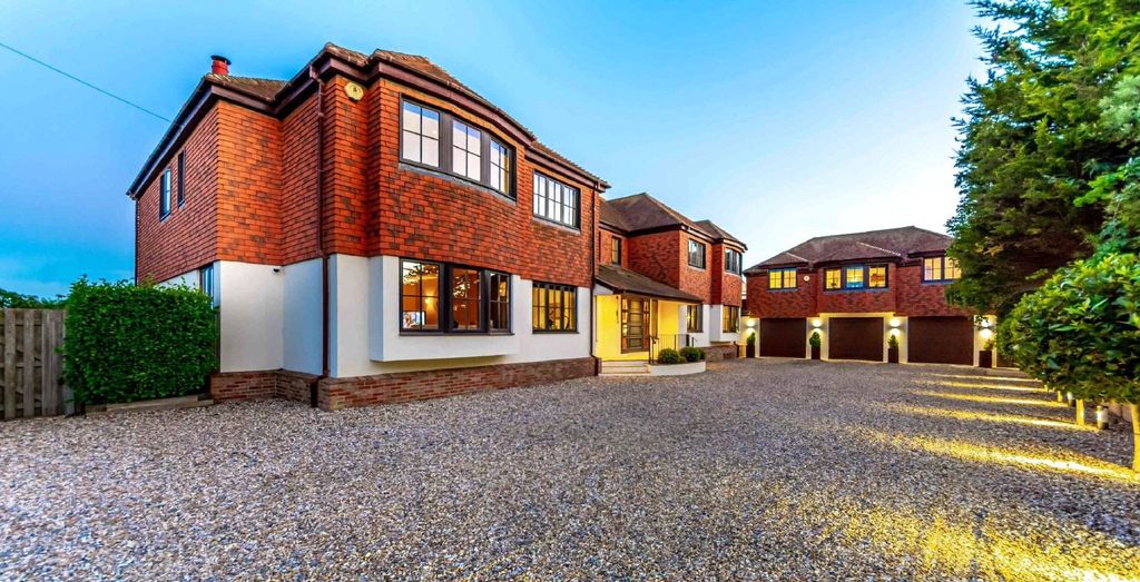 Additional image 5 of 6 bed detached house for saleSea Way, Middleton-On-Sea, West Sussex PO22