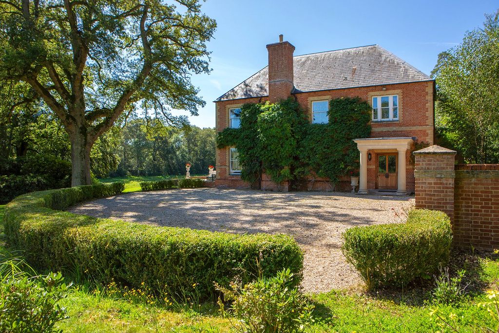 Additional image 6 of 7 bed detached house for saleHollington Lane, Woolton Hill, Newbury, Hampshire RG20