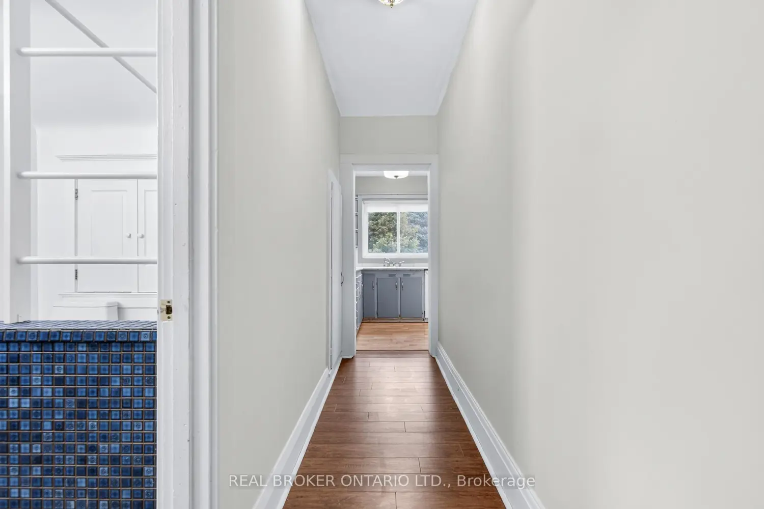 Additional image 12 of 2585 Lakeshore Boulevard