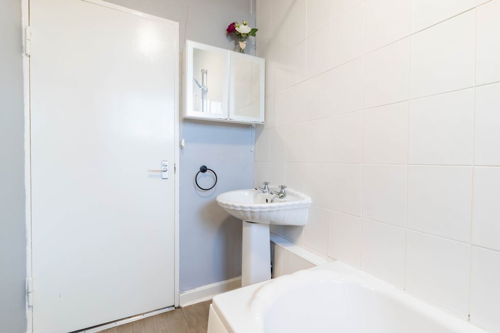 Additional image 18 of 2 bed flat for saleMount Avenue, Montrose DD10