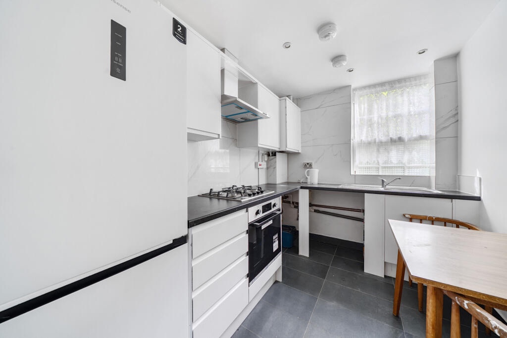 Additional image 6 of Room in a Shared Flat, Greystoke House, SE15, N1 7GU