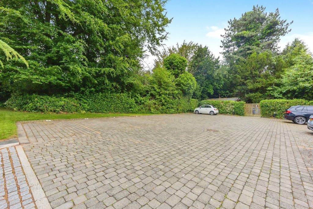 Additional image 14 of 2 bed flat for saleSt. Hilarys Park, Alderley Edge, Cheshire SK9