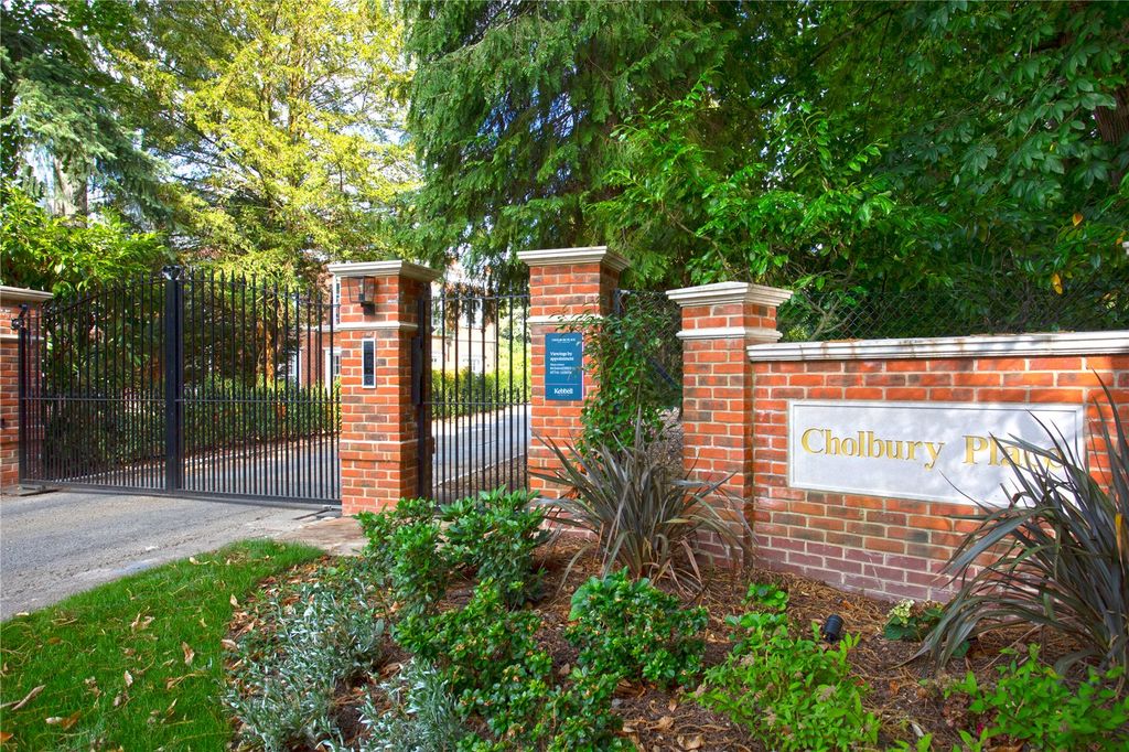Additional image 3 of 3 bed flat for saleLondon Road, Ascot, Berkshire SL5