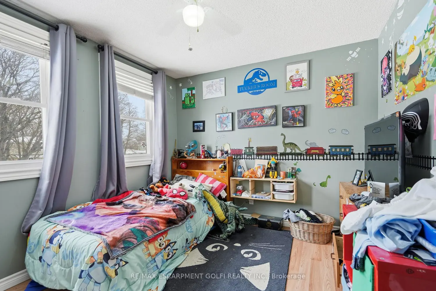 Additional image 14 of 17 Strawberry Lane