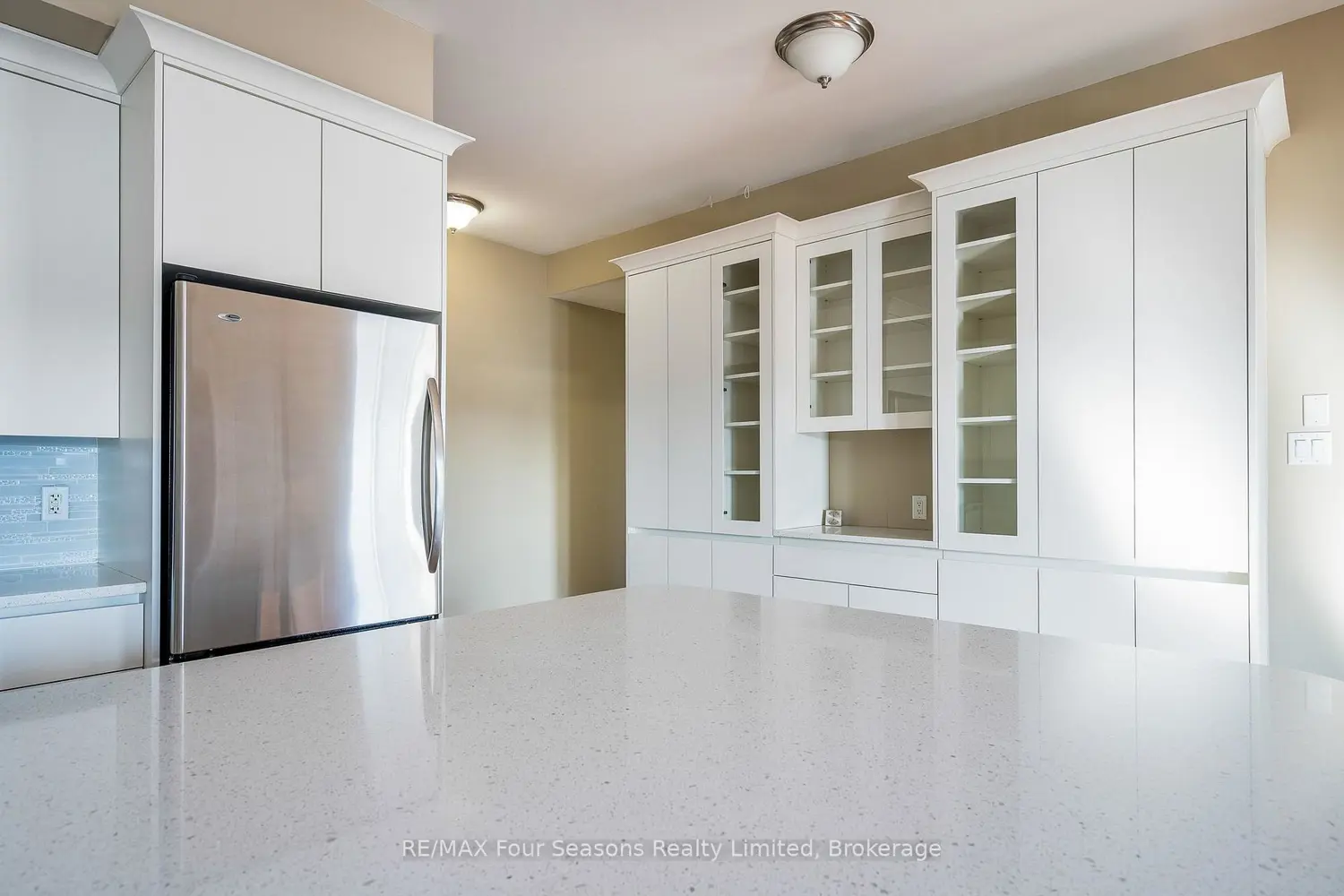 Additional image 9 of 27 Beaver Street 305