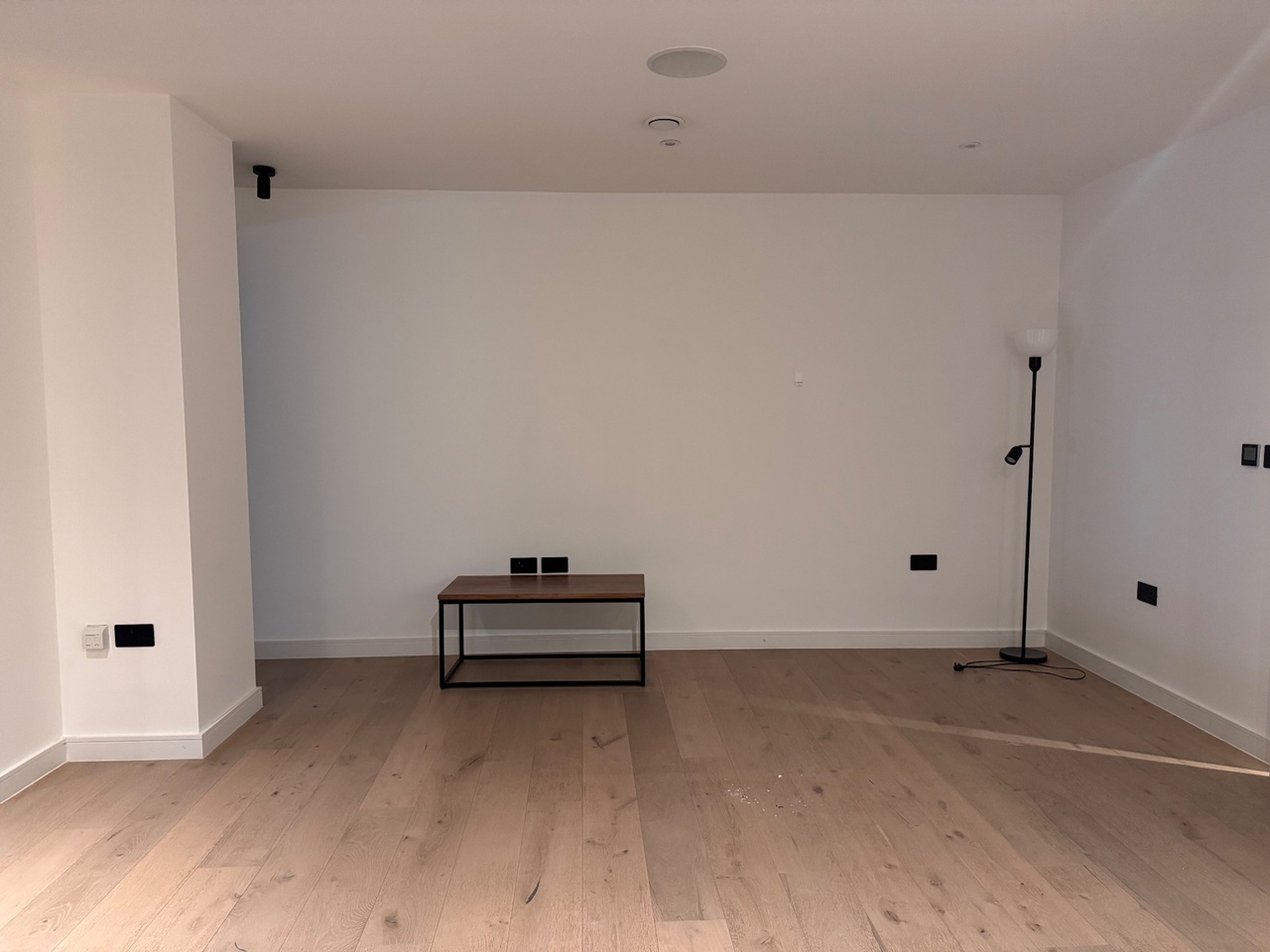 Additional image 3 of 1 Bed Flat, Cambridge Heath Road, E2, N1 7GU