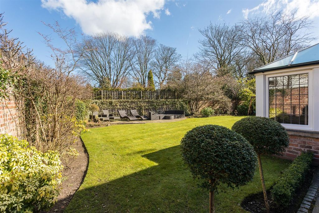Additional image 31 of 5 bed detached house for saleTheobald Road, Bowdon WA14