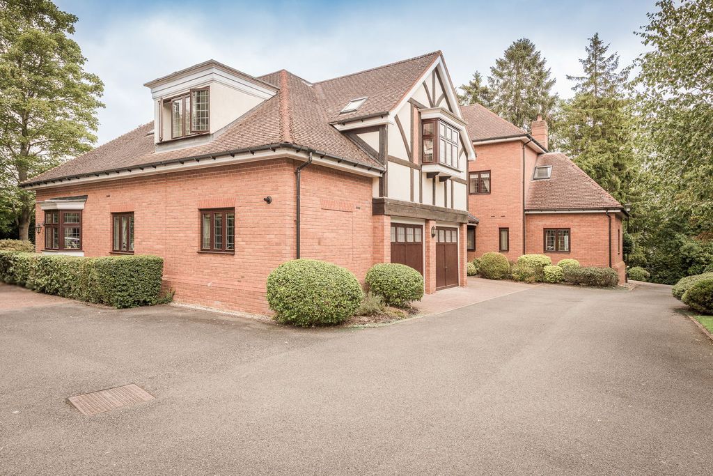 Additional image 5 of 2 bed flat for saleSt. Johns Hill, Shenstone, Lichfield WS14