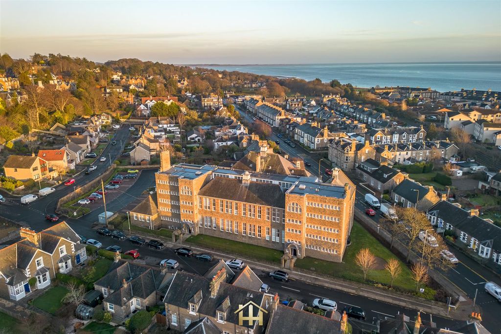 2 bed flat for saleWhinny Brae, Broughty Ferry DD5