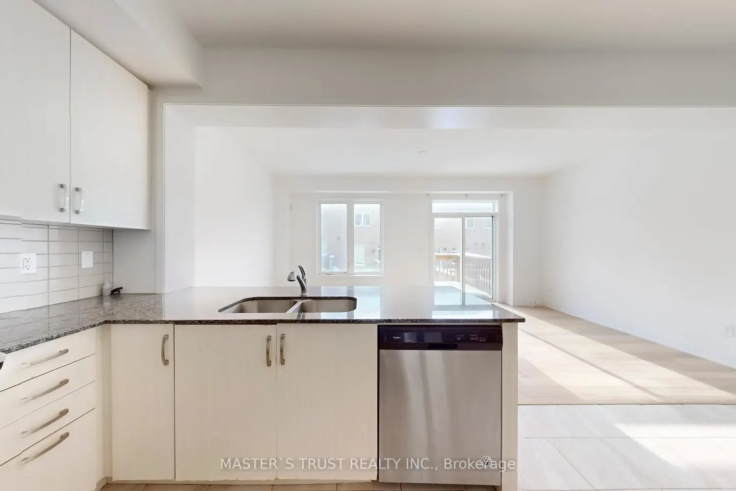 Additional image 7 of 208 Harding Park Street