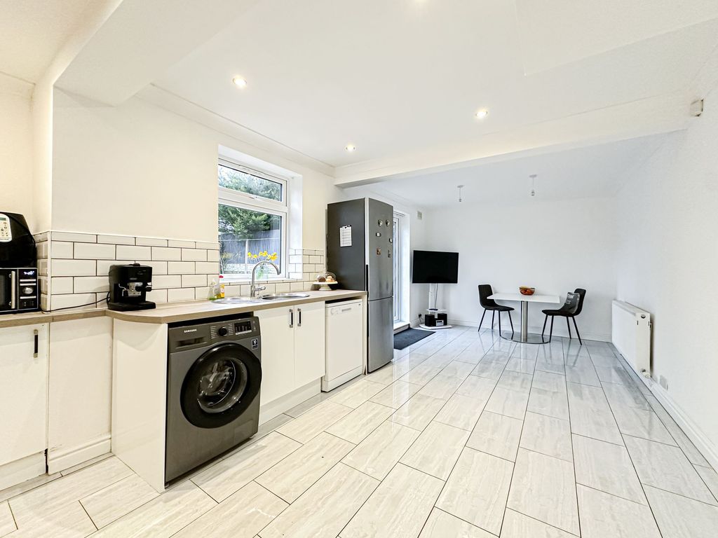 Additional image 2 of 3 bed semi-detached house for saleHesketh Drive, Wirral CH60