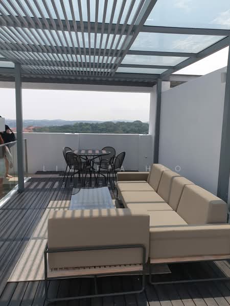 Additional image 4 of 3 Miltonia Close