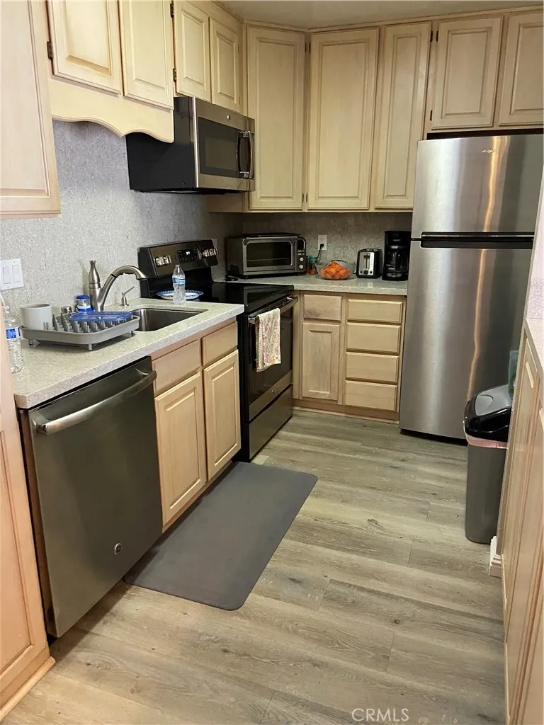 Additional image 37 of 711 Pacific Coast Highway Unit 324, Huntington Beach, CA 92648