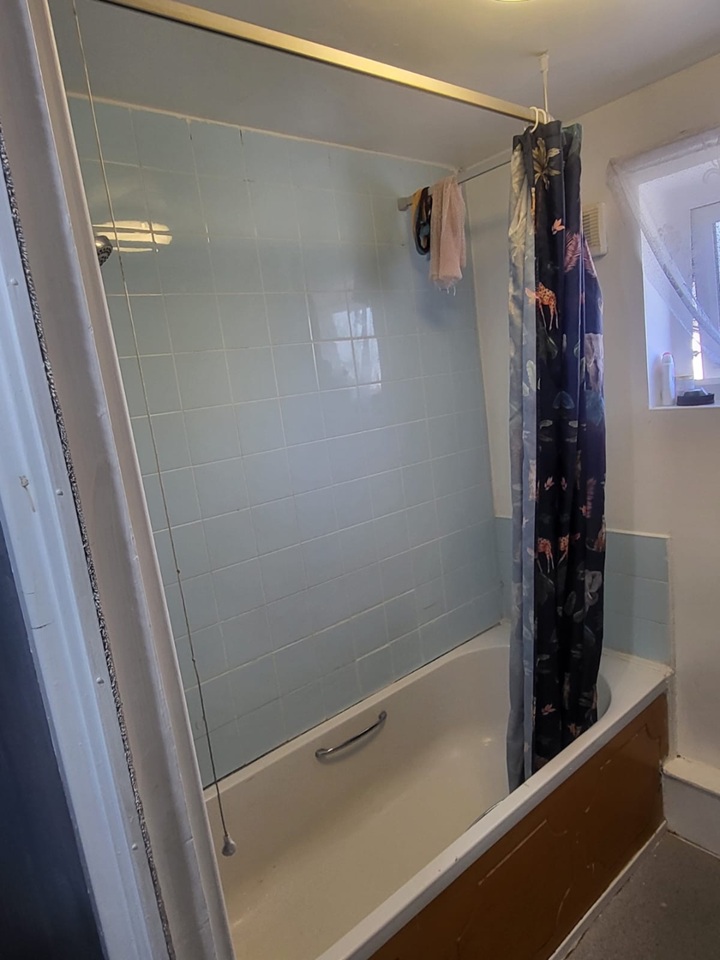 Additional image 10 of Room in a Shared House, Carlton Grove, LS7, N1 7GU