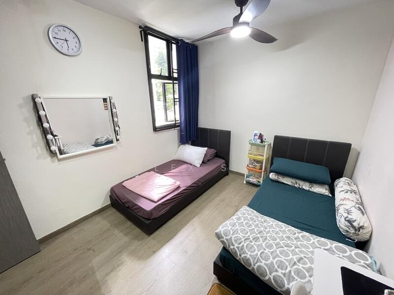 Additional image 12 of 339A Sembawang Close