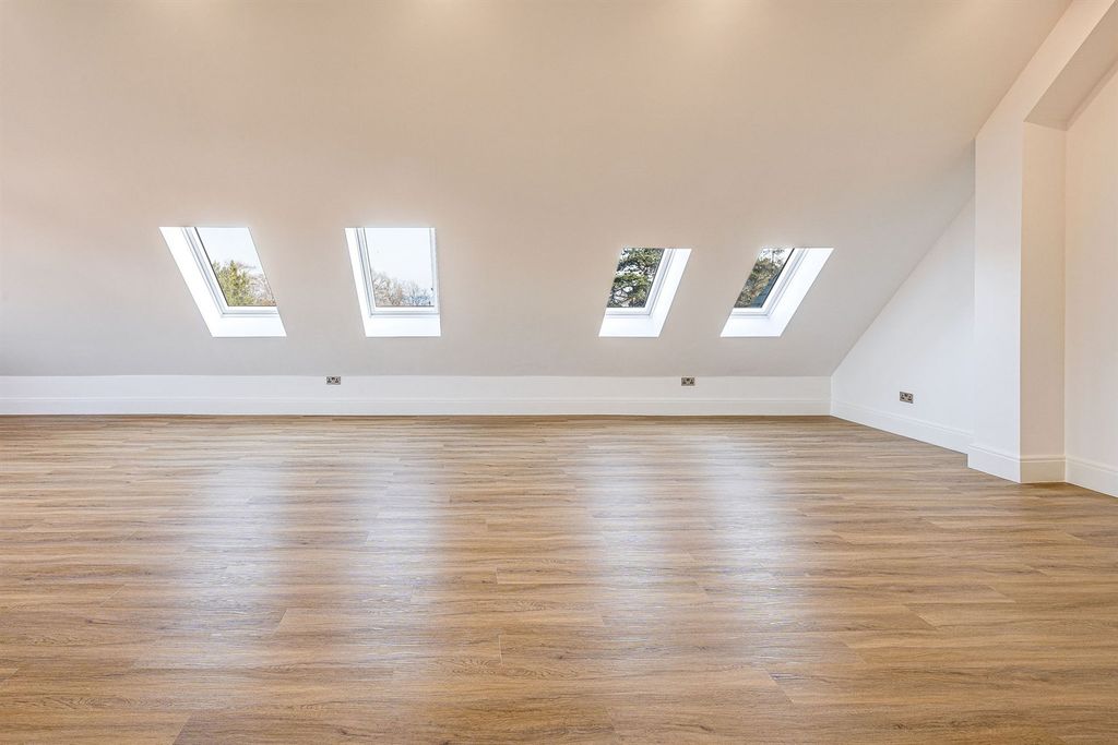 Additional image 10 of 3 bed flat for saleFerma Lane, Great Barrow CH3