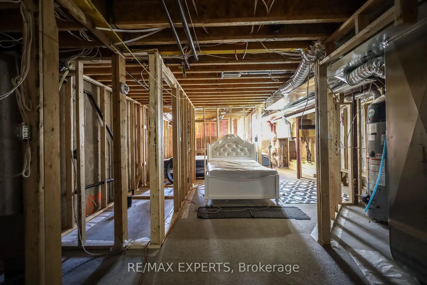 Additional image 18 of 27 Hogan Manor Drive