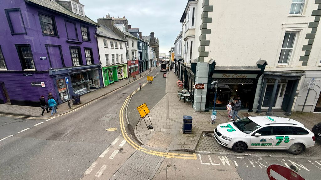 Additional image 5 of 1 bed flat for salePier Street, Aberystwyth SY23