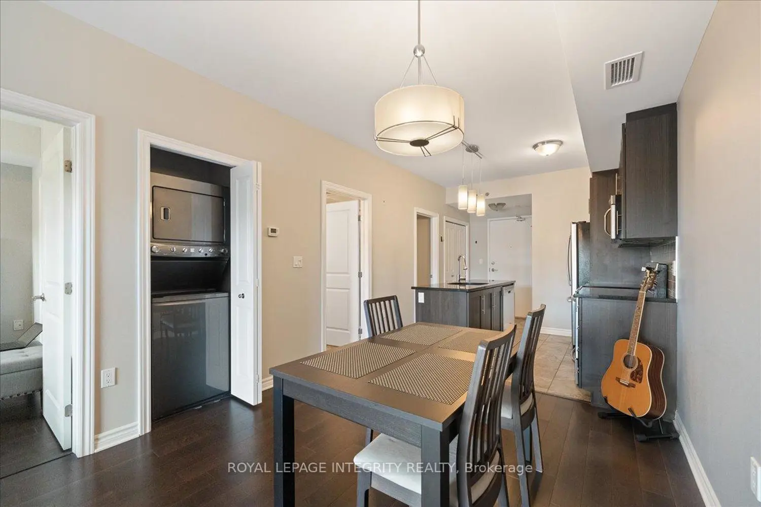 Additional image 11 of 120 Prestige Circle 412