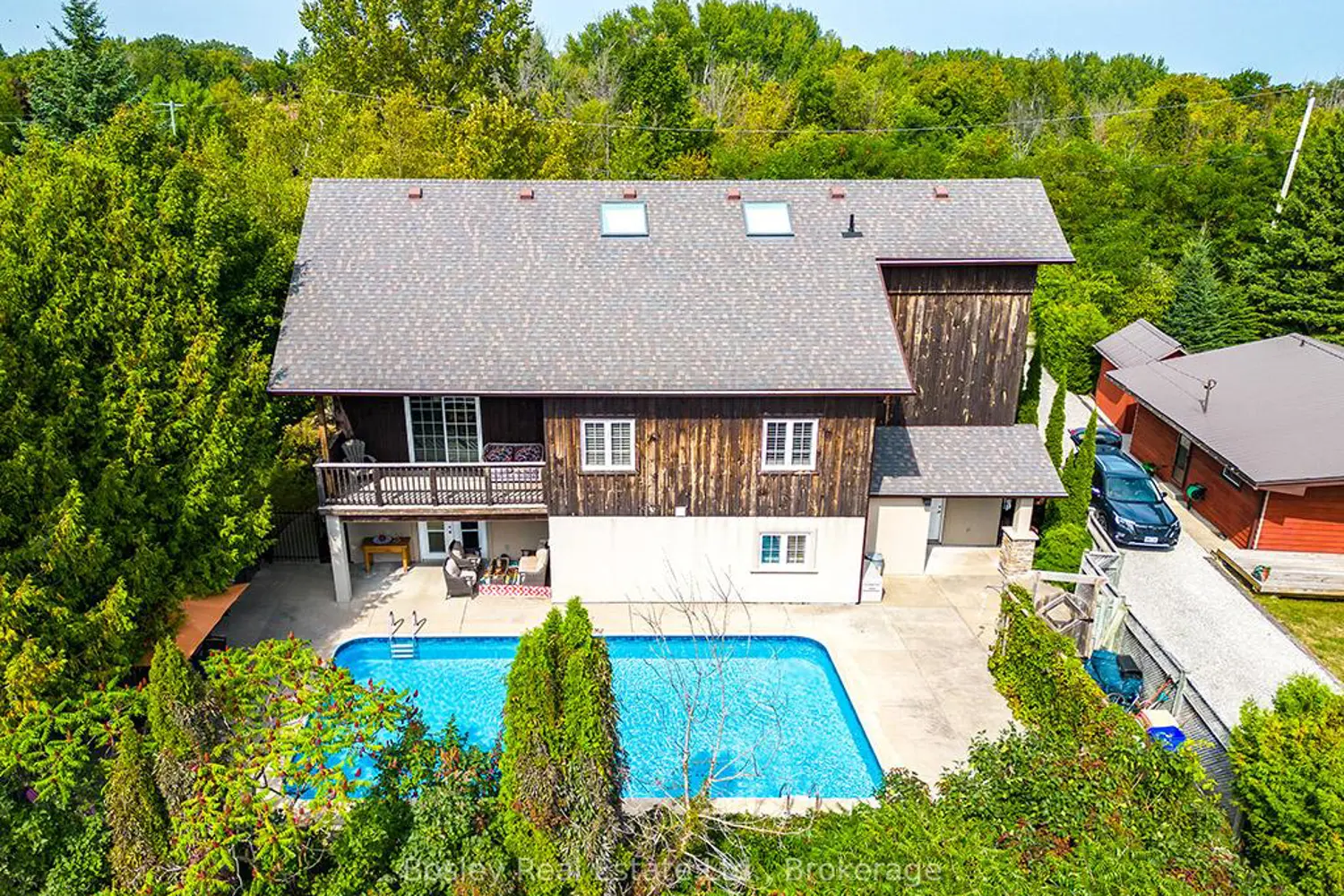 102 Ridgeview Drive photo 5