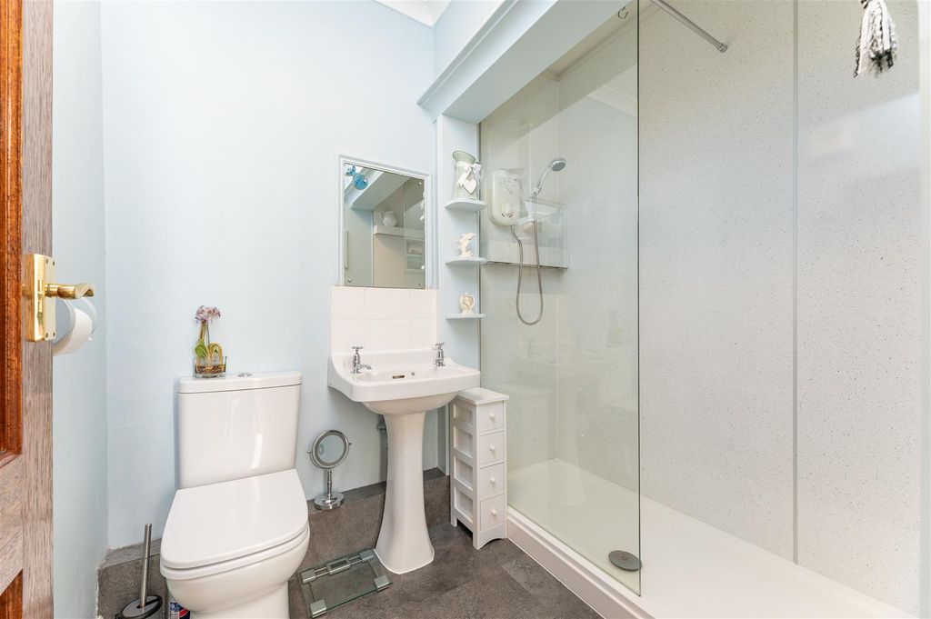 Additional image 11 of 2 bed flat for saleDeaconess Court, Queens Road, Ilkley LS29