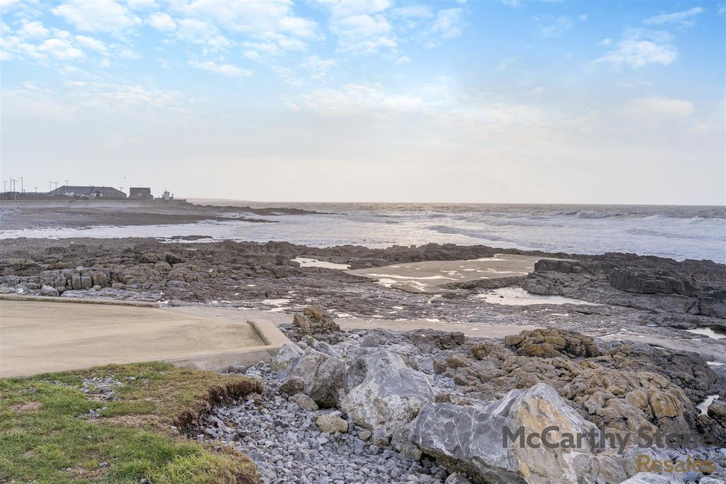 Additional image 12 of 2 bed flat for saleMiddleton Court, Picton Avenue, Porthcawl CF36