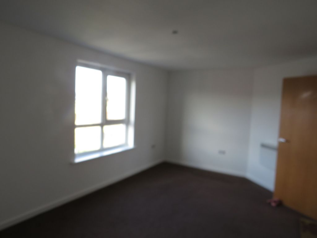 Additional image 11 of 3 bed flat for saleFlat, Cwrt Westfa, Pentre Doc Y Gogledd, Llanelli SA15