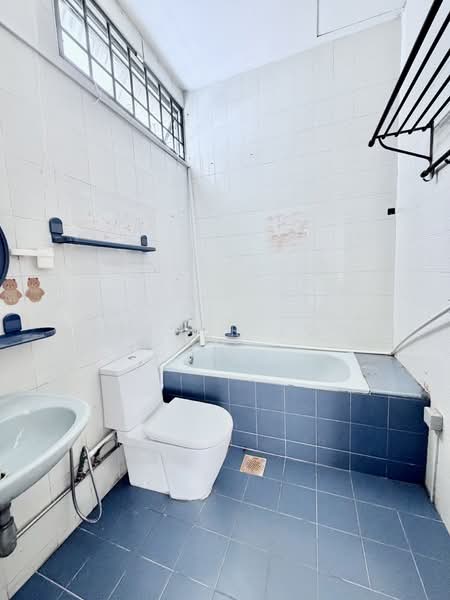 Additional image 6 of Kembangan Estate Bungalow