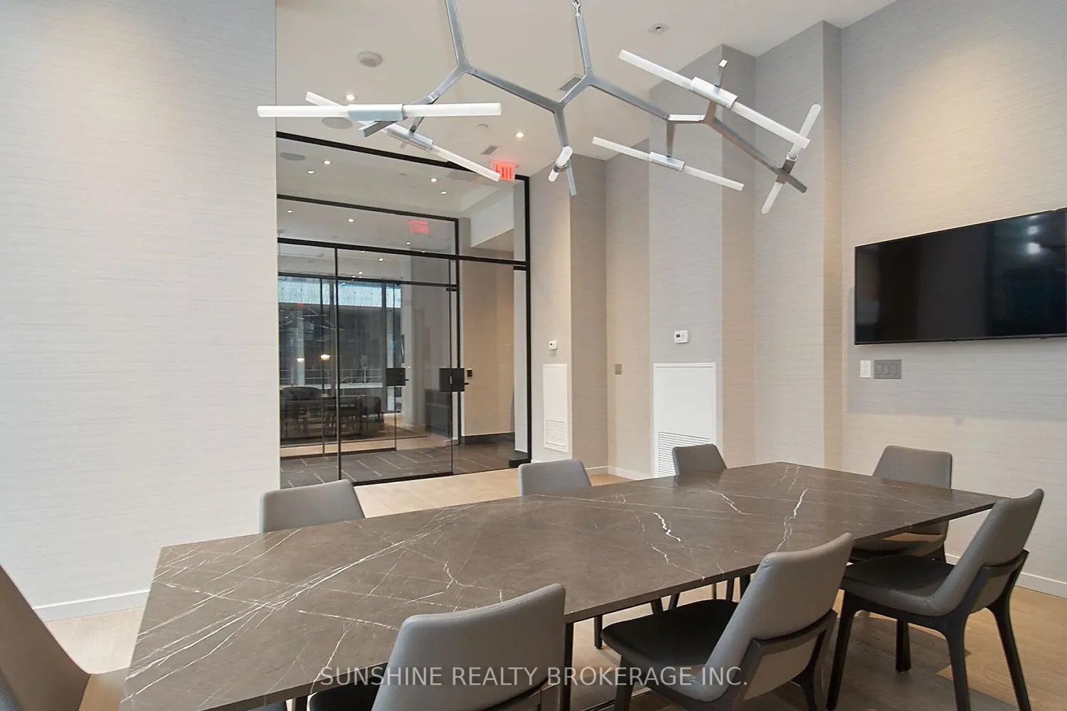 Additional image 13 of 42 Charles Street 1609