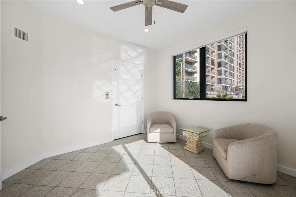 Additional image 49 of 1724 Bluff Pl, Long Beach, CA 90802