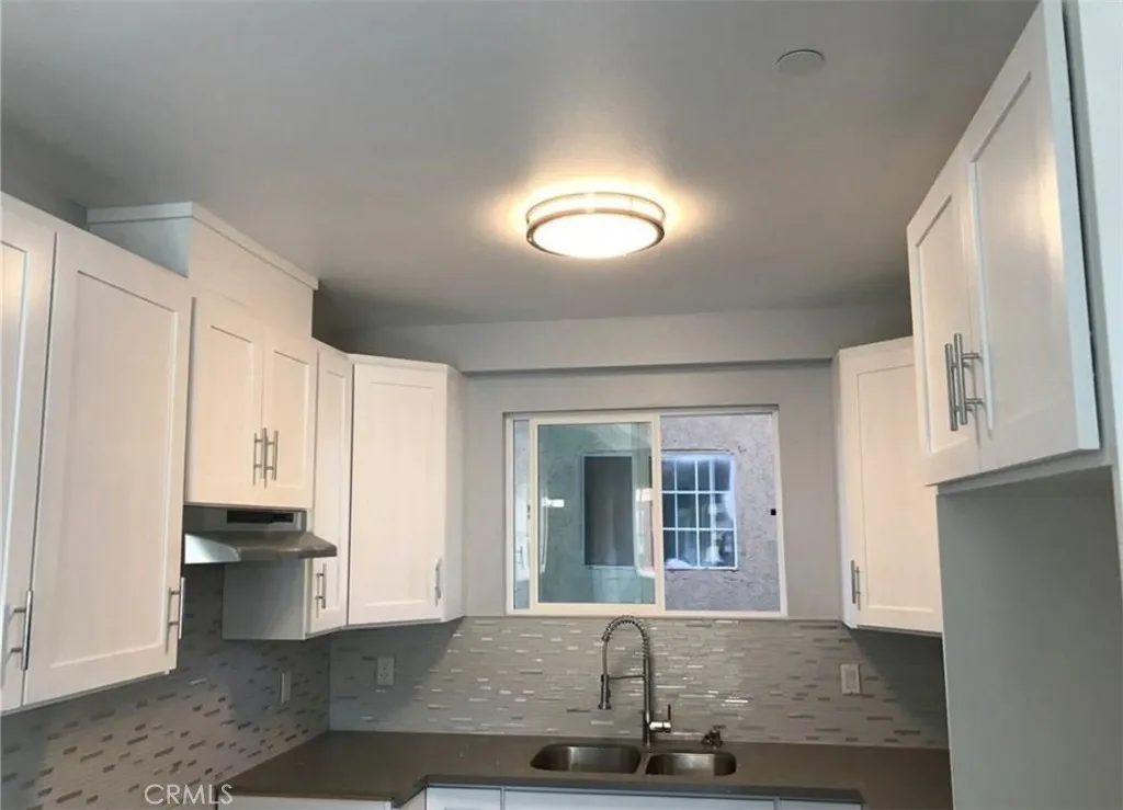 Additional image 25 of 221 W 85th St, Los Angeles, CA 90003