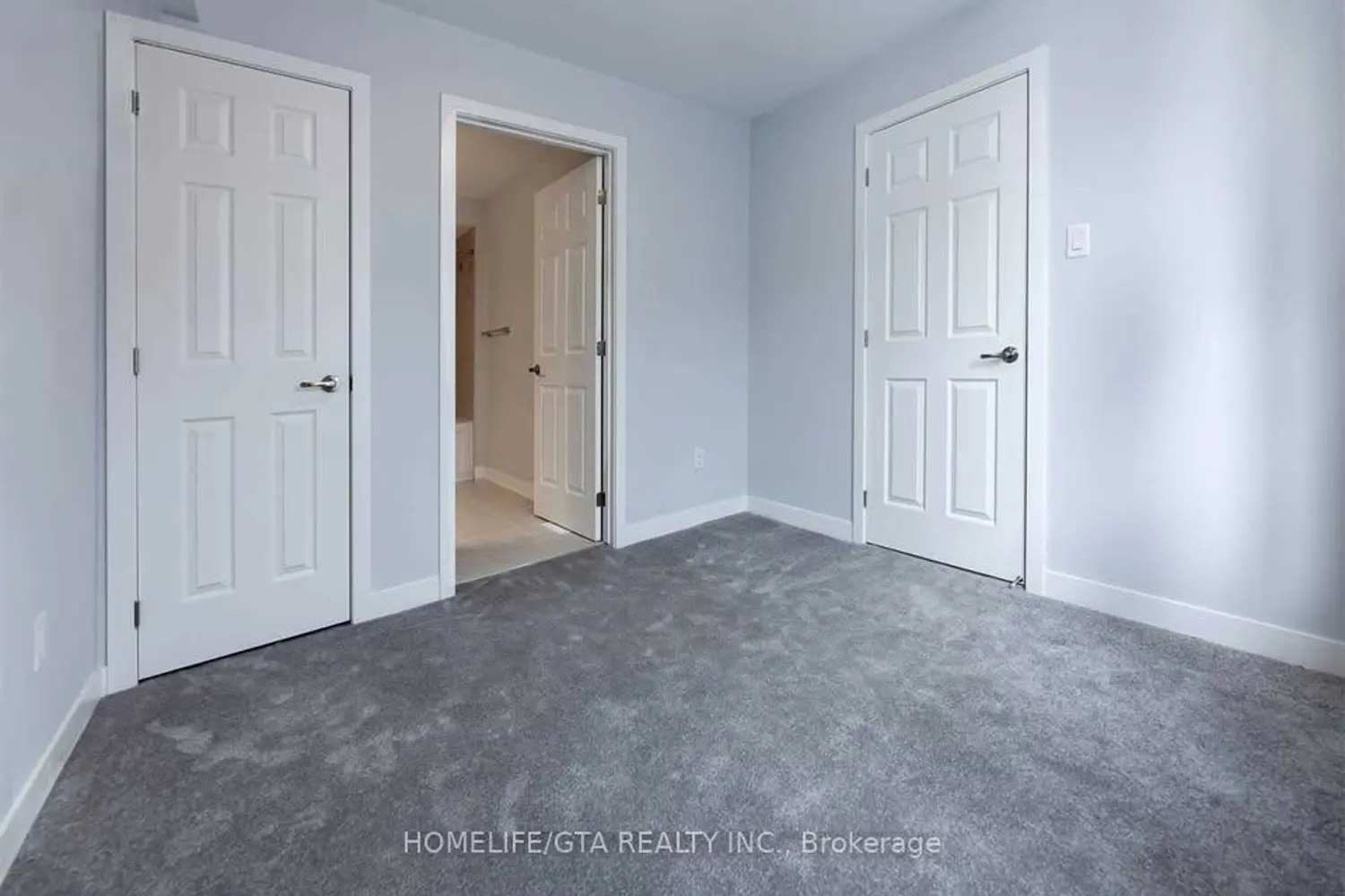 Additional image 15 of 310 Parallax Private